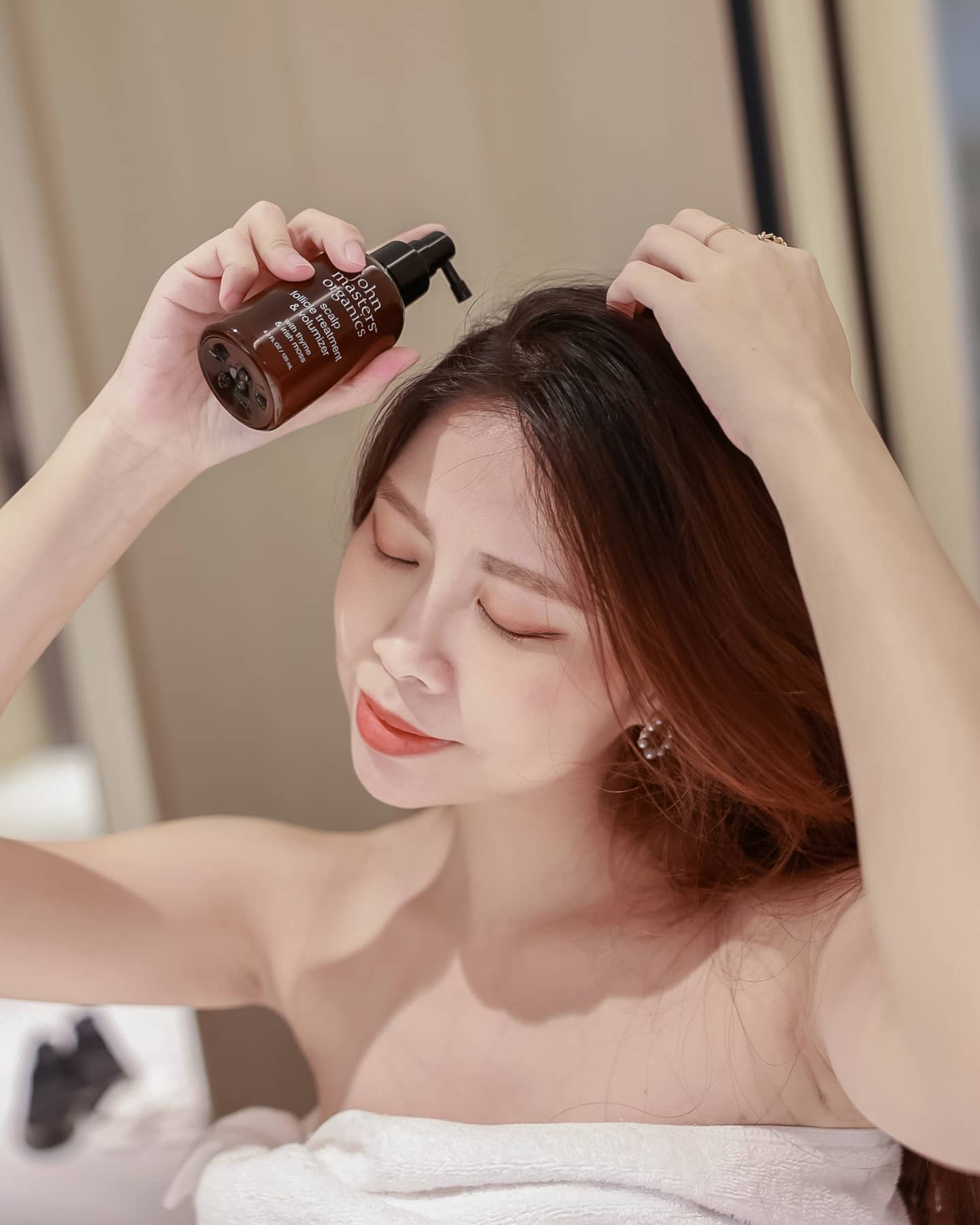 4 tuyệt chiêu dưỡng tóc sống còn học lỏm từ gái Hàn giúp tóc mềm mướt, bồng bềnh - Ảnh 4.
