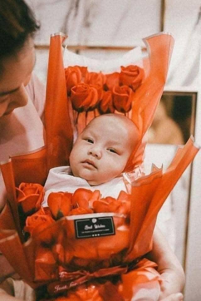 Anh chồng hiến kế tặng món quà Valentine thách thức mẹ bỉm khó tính nhất, hội chị em ngả mũ thán phục  - Ảnh 4.