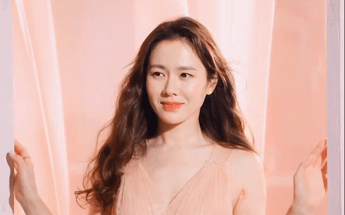 Căn phòng sang trọng mà bạn mơ ước sẽ tiết lộ từ giờ đến cuối năm 2022 bạn có tìm được cơ hội phát tài để mua nhà mới không?