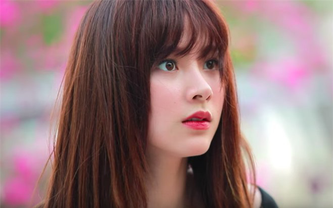 Ngủ ở nhà người yêu, nửa đêm nghe tiếng khóc, tôi đi tìm rồi tái mặt khi phát hiện bí mật của anh
