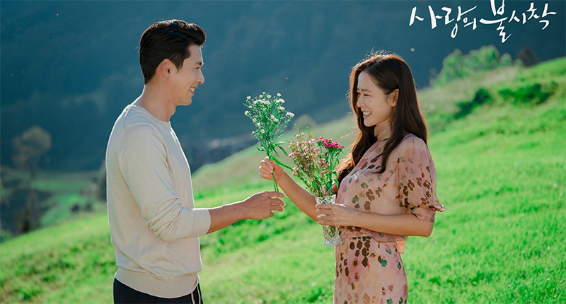 Son Ye Jin gửi ảnh kỷ niệm 20 năm nhân dịp ngày cưới: Giật mình trước nhan sắc của 'Aphrodite xứ Hàn' trong quá khứ và hiện tại - Ảnh 30.