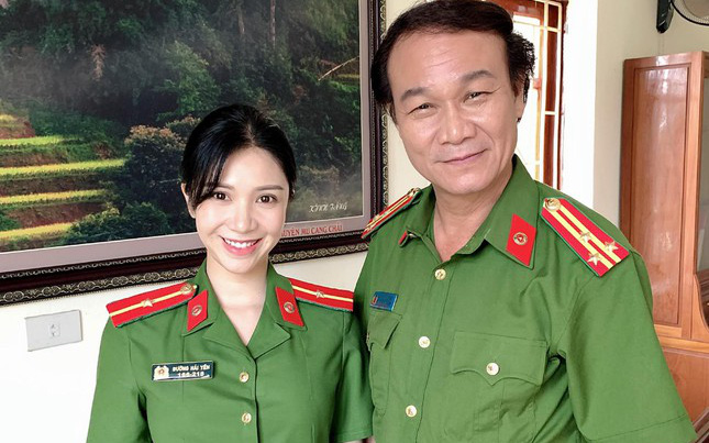 "Thiếu Úy" Thanh Bi đang thầm yêu Hà Việt Dũng hóa ra lúc trước từng hẹn hò Quang Lê 