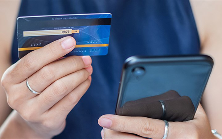 Người phụ nữ mất hàng chục triệu ngay sau cuộc gọi của “nhân viên ngân hàng”, cảnh báo thủ đoạn lừa đảo mới qua thẻ tín dụng