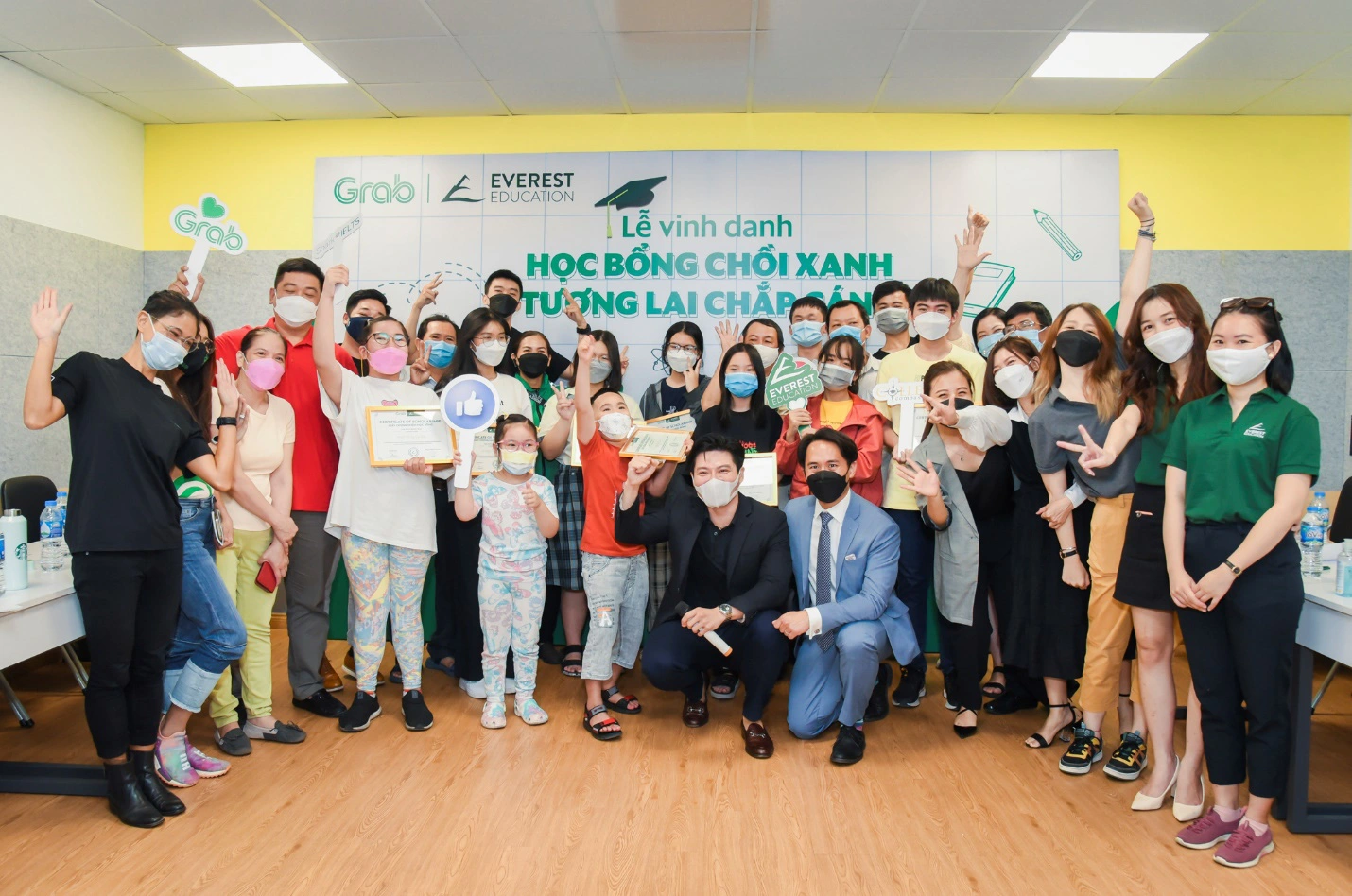 Grab Việt Nam và Everest Education chắp cánh tương lai con em đối tác qua chương trình “Học bổng chồi xanh – Tương lai chắp cánh” - Ảnh 1.