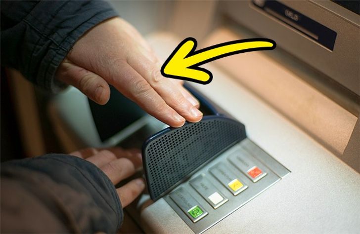 Cách khôn ngoan giúp bạn phát hiện cây ATM bị gài thiết bị đọc trộm thẻ rút tiền - Ảnh 10.