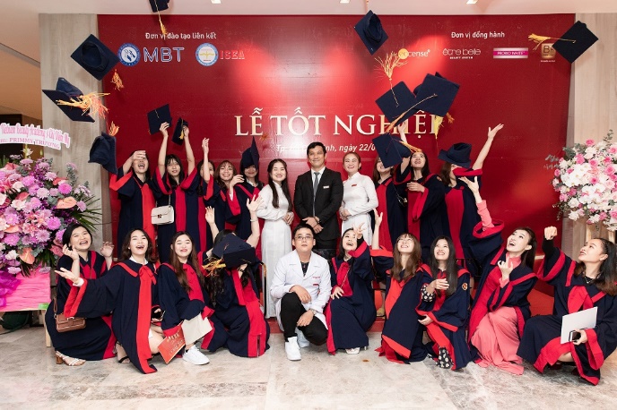 Tham khảo 4 tiêu chí giúp bạn chọn được nơi đào tạo thẩm mỹ uy tín, chuẩn quốc tế - Ảnh 5.