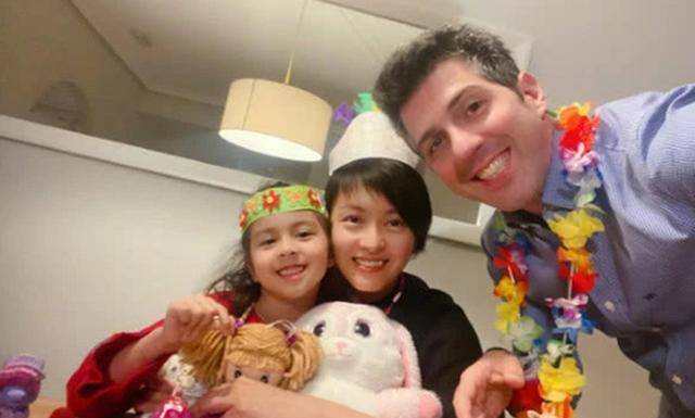 Con gái lai Tây 5 tuổi của nữ diễn viên Hồng Kông quá xinh đẹp khiến cư dân mạng thốt lên: “Gen bố quá mạnh” - Ảnh 2.