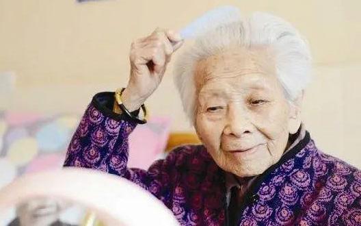 Cụ bà 106 tuổi nhưng mạch máu "trẻ" như người 50: Bí quyết sống thọ không phải tập thể dục mà liên quan đến 2 "TỪ" vừa đơn giản vừa miễn phí