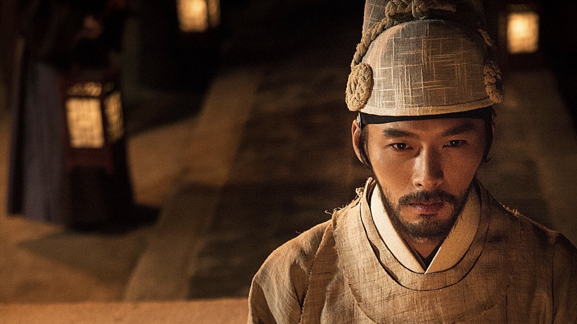 Không nhận ra Hyun Bin với gương mặt râu ria xồm xoàm, tạo hình cổ trang đầy khí chất quân vương - Ảnh 5.
