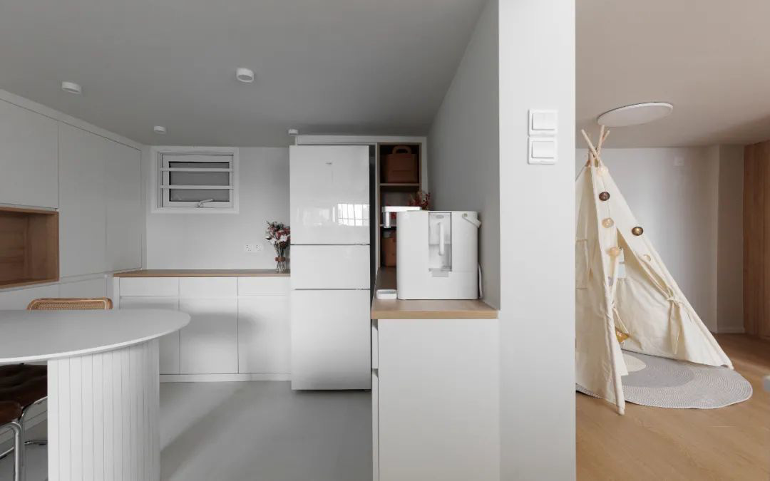 Ngôi nhà chỉ rộng 40m² cho gia đình 3 người sống vẫn tiện nghi, thoải mái nhờ sở hữu thiết kế “đỉnh cao” 