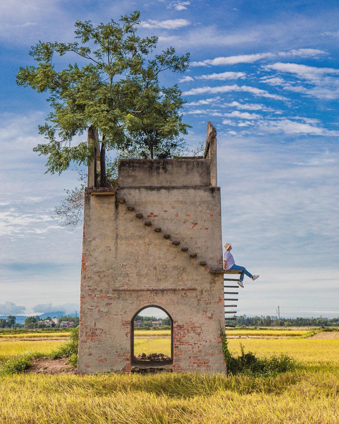 Xu hướng du lịch năm nay không phải view biển hay view đồi, mà chính là đi tìm BỜ RUỘNG hay CÁNH ĐỒNG xanh mướt mắt - Ảnh 5.