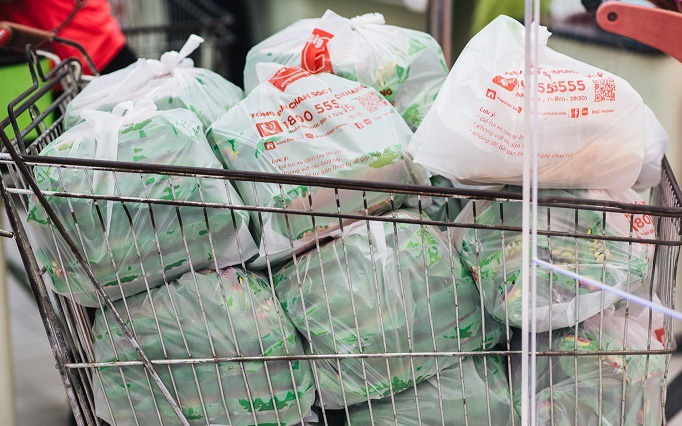 Từ năm 2026: Các siêu thị, TTTM cung cấp túi nylon dùng một lần cho khách sẽ bị xử phạt