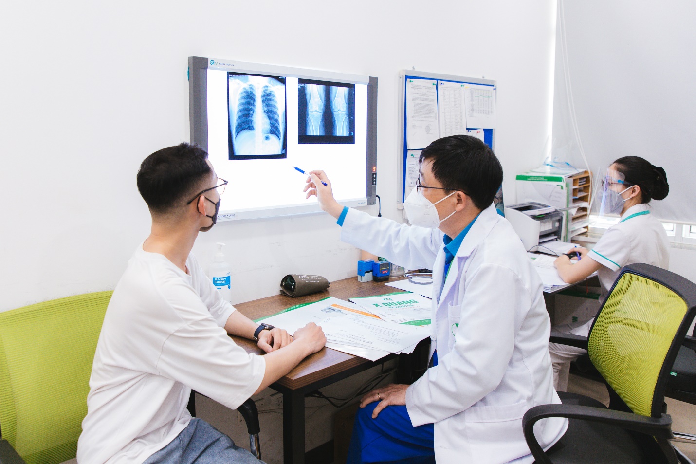 Hệ thống Y tế Thu Cúc miễn phí 1.000 combo khám phổi hậu Covid-19 - Ảnh 2.