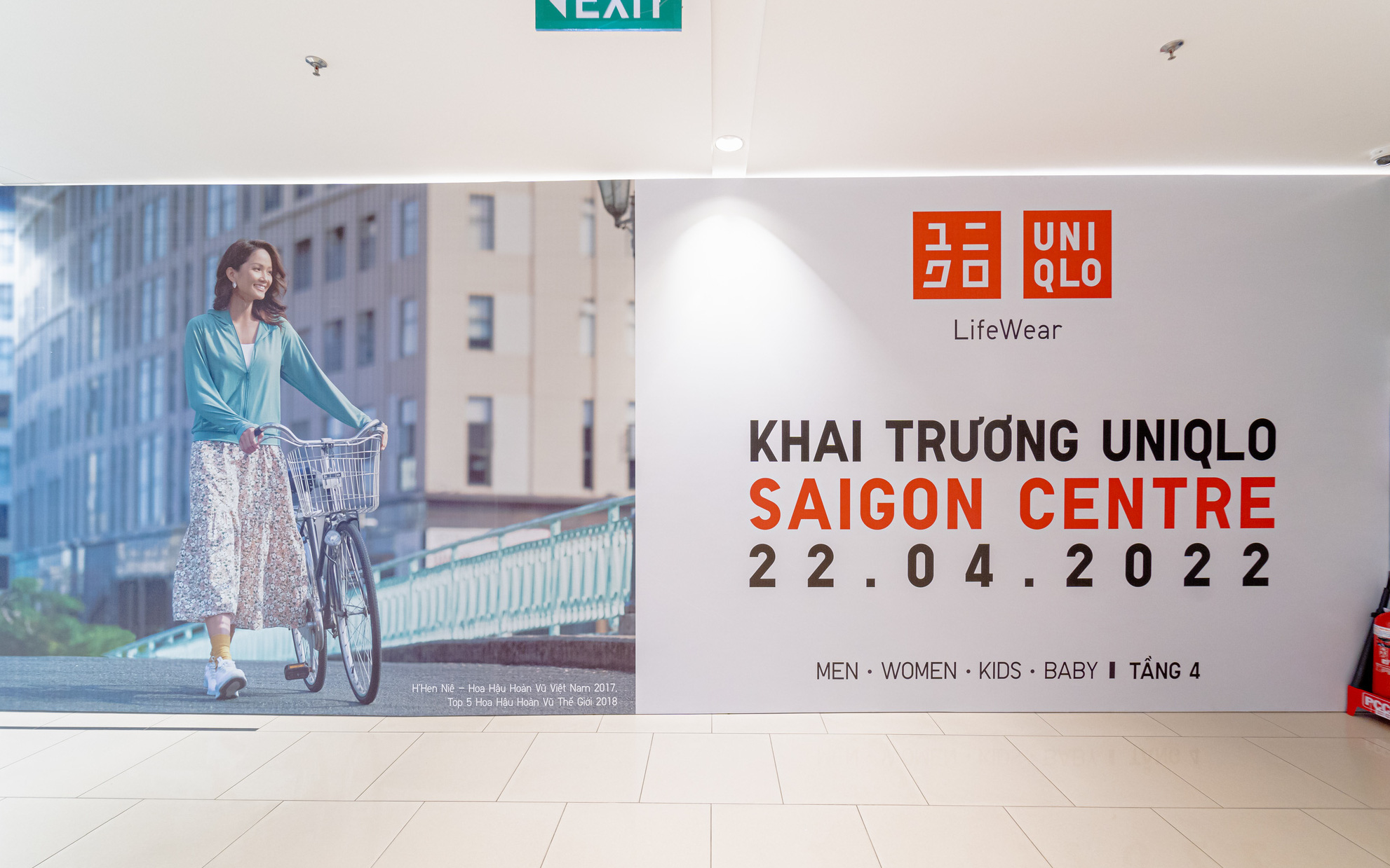 Ít ngày trước khai trương vào 22/4, cửa hàng UNIQLO Saigon Centre chiếm sóng với loạt visual “sang xịn mịn”