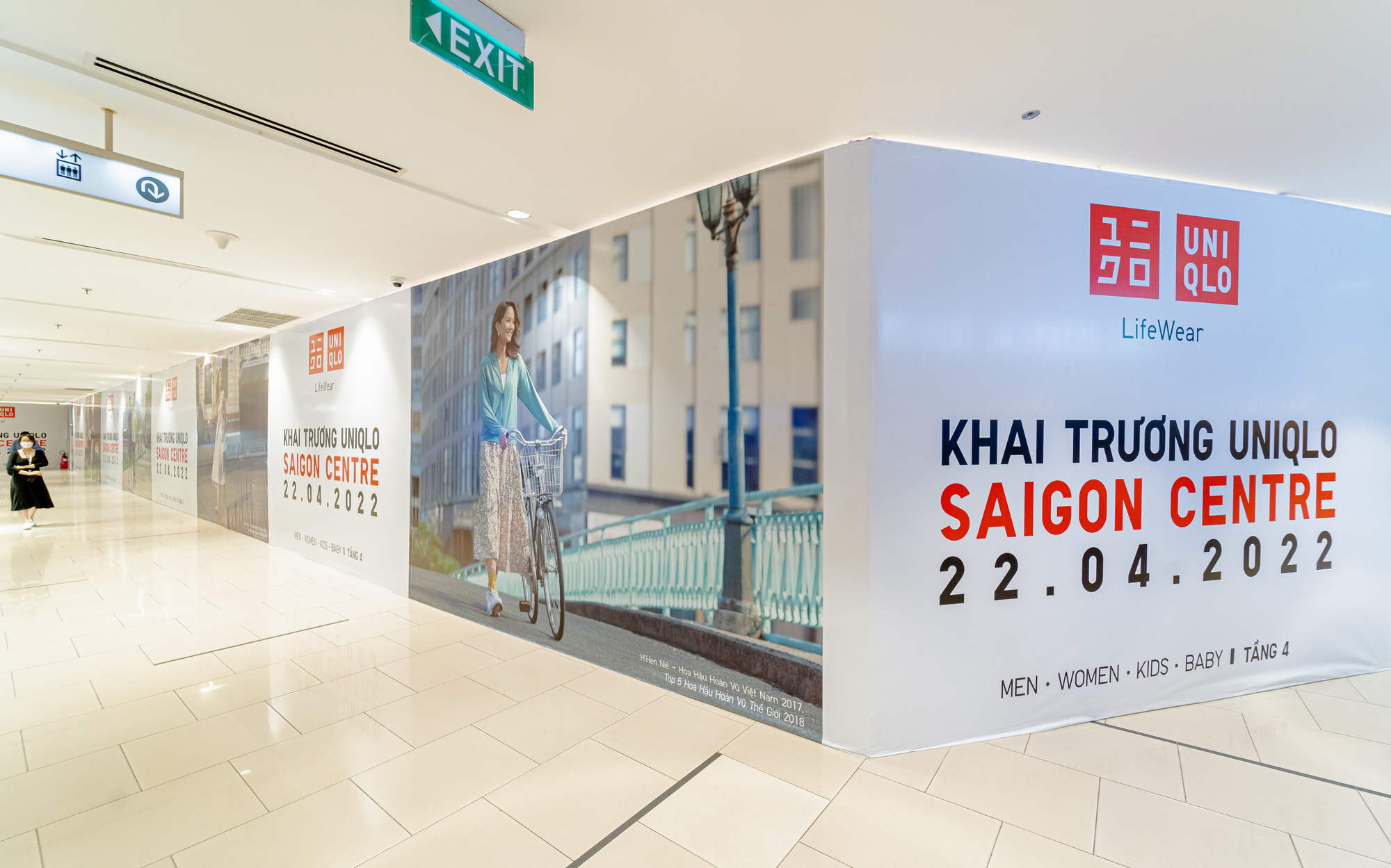 Trước ngày UNIQLO Saigon Centre khai trương 22/4, UNIQLO tung bộ sưu tập UT độc quyền khiến người Sài Gòn nào cũng tự hào