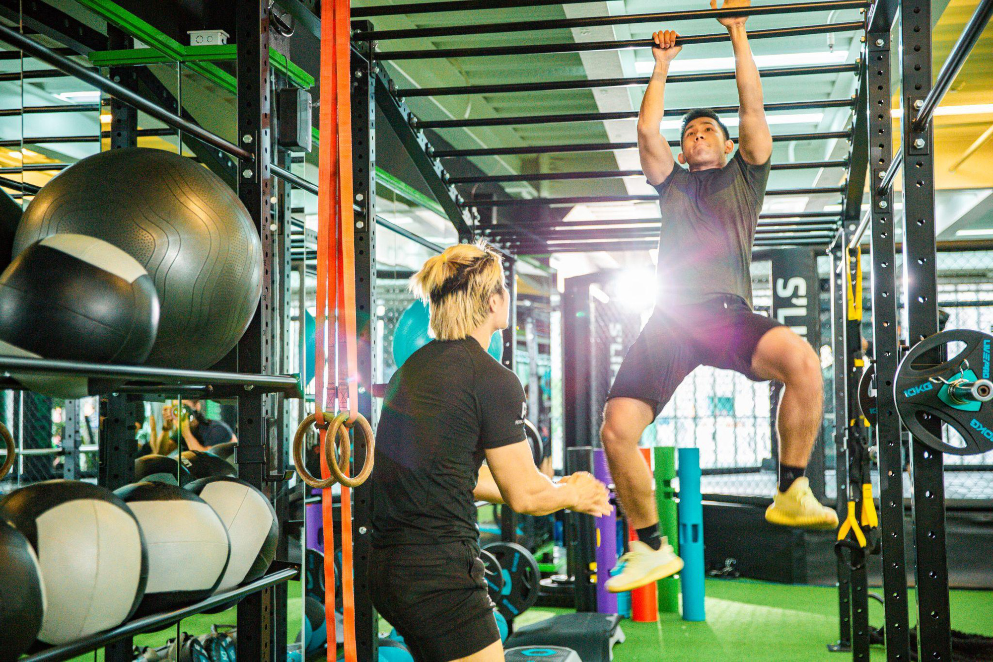 Trải nghiệm dịch vụ tập luyện thể thao đạt chuẩn quốc tế tại S’LIFE GYM - Ảnh 2.