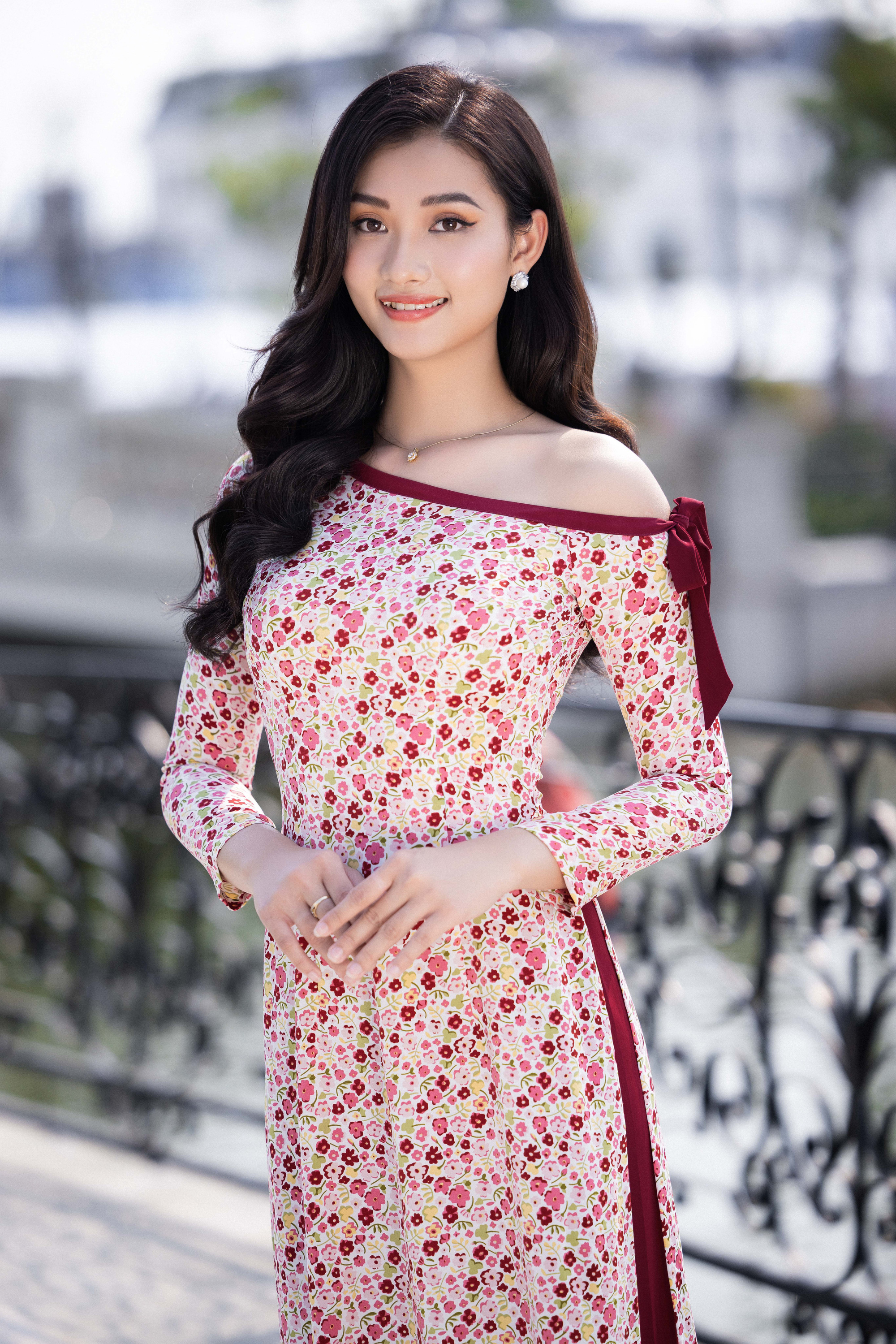 Nam Em cùng dàn thí sinh Hoa hậu Thế giới Việt Nam khoe sắc trong tà áo dài trước đêm Chung khảo quan trọng - Ảnh 2.