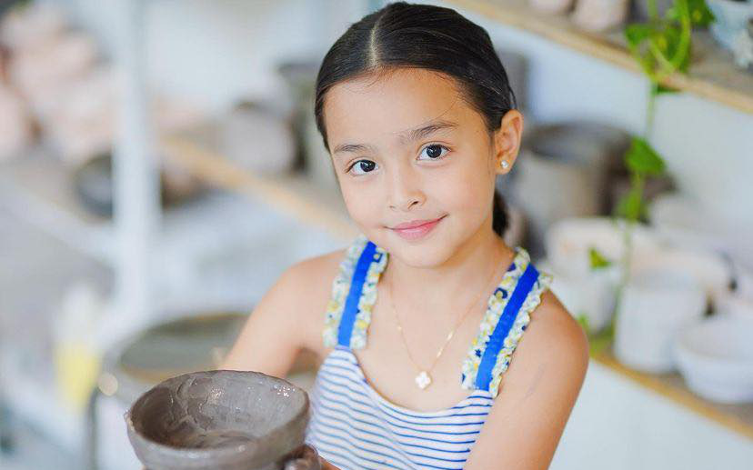 Mới lên 7 tuổi, con gái "mỹ nhân đẹp nhất Philippines" đã trổ mã xinh xắn hết phần mẹ