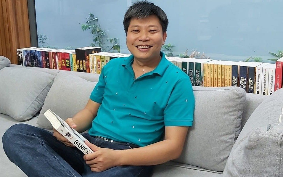 Chuyên gia tài chính Vương Lê Vĩnh Nhân: Sự linh hoạt là 'đồng minh' tốt nhất giúp tôi cân bằng cuộc sống