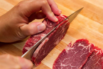 Cách thái thịt mỏng cho các món ăn ngon miệng hơn - Ảnh 8.