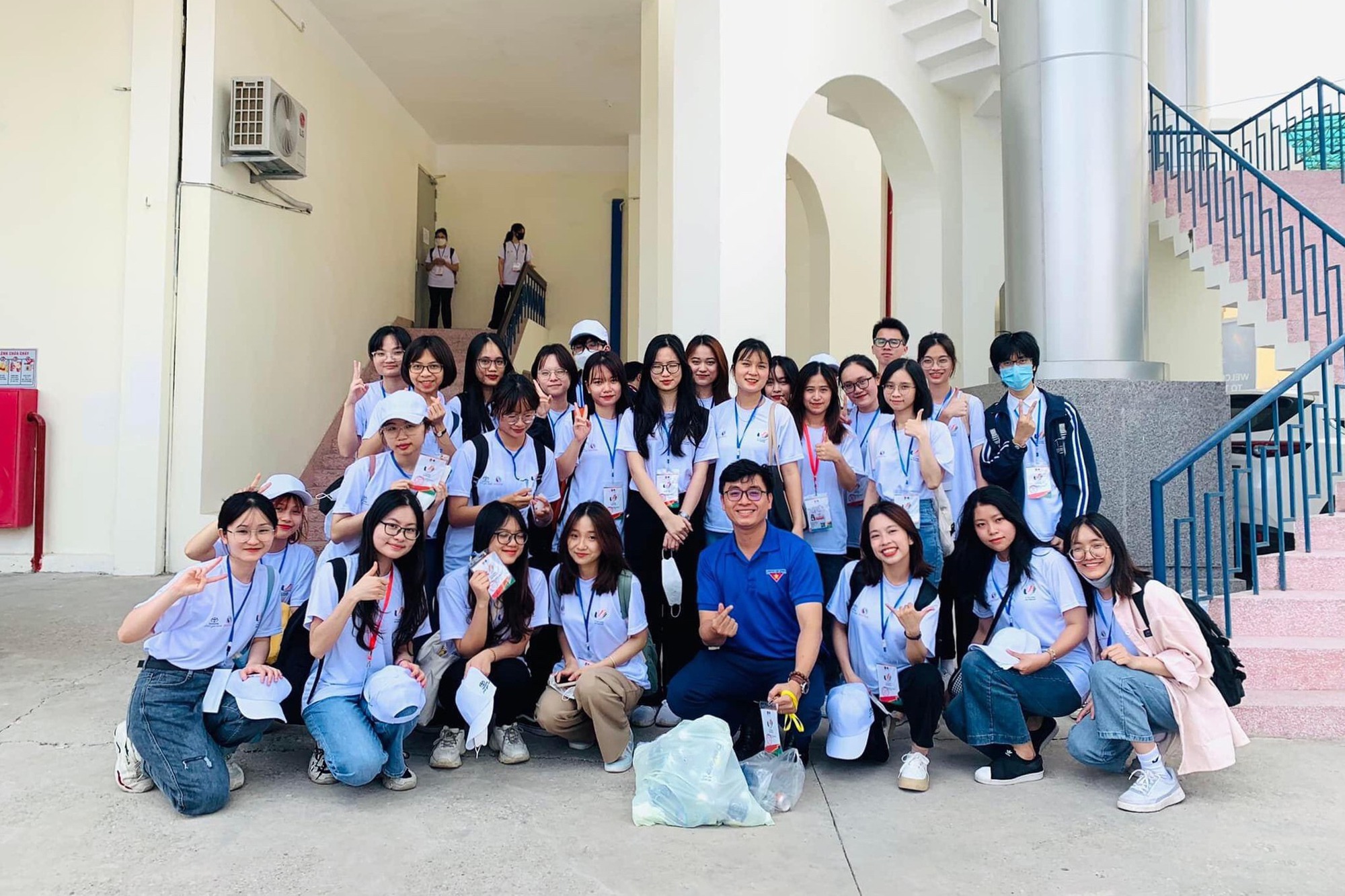 Những tình nguyện viên góp sức cho SEA Games 31: &quot;Có phải đi bao xa, chúng tôi thấy tự hào chứ không hề mệt mỏi&quot; - Ảnh 7.