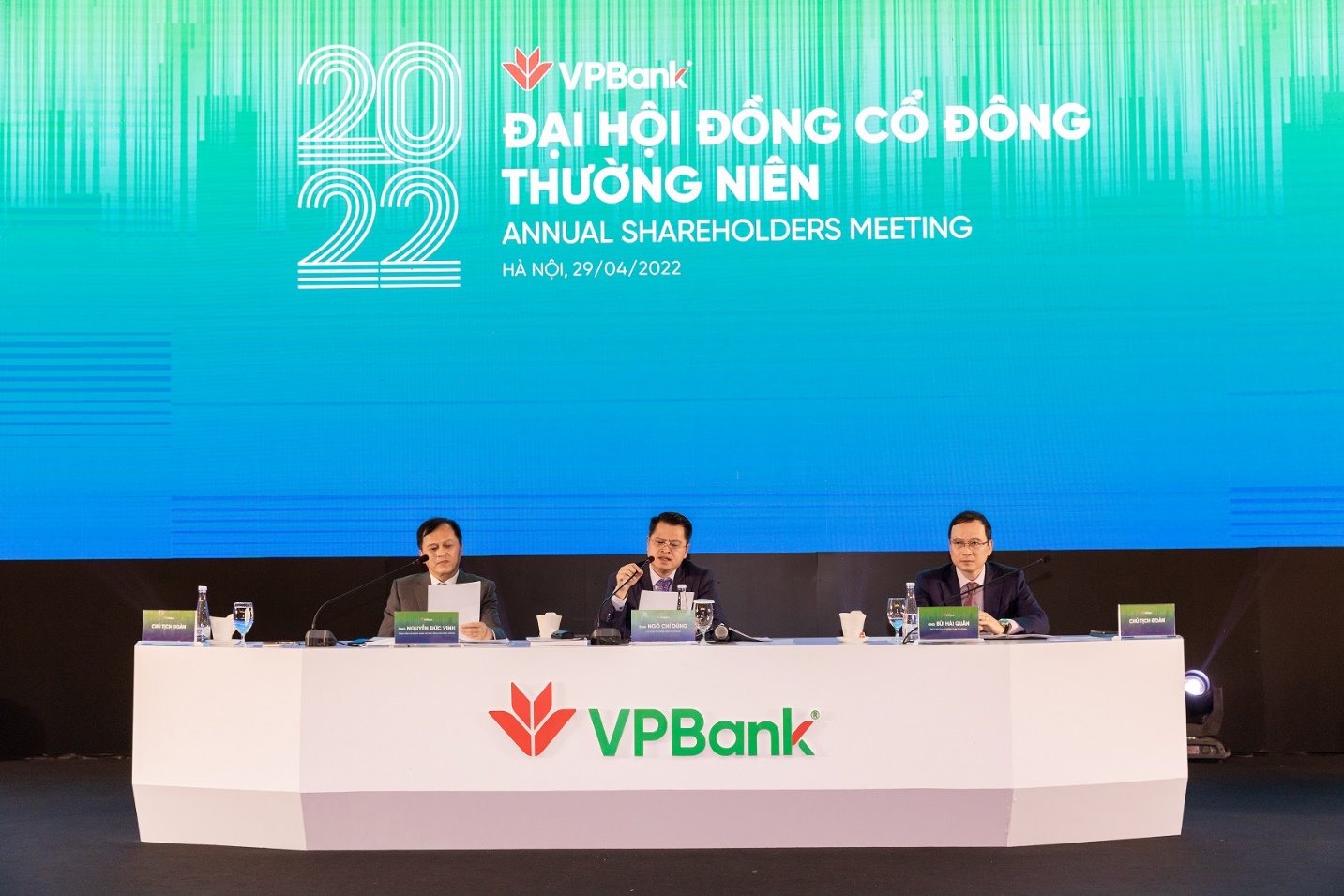 VPBank và lời hứa “Vì một Việt Nam thịnh vượng” - Ảnh 1.