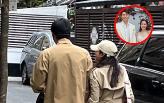 Vợ chồng Hyun Bin - Son Ye Jin tình tứ nắm tay nhau dạo phố, vô tình lọt vào ống kính 