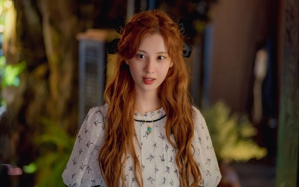 Seohyun (SNSD) làm fan "tan chảy" vì vẻ đẹp ấm áp ở phim mới: 7 tấm hình của công chúa tóc mây bước ra từ truyện cổ tích