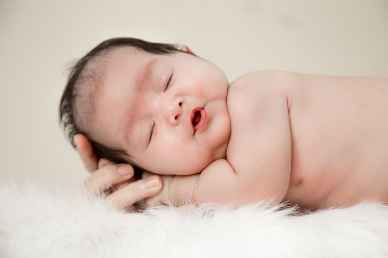 7 cách giúp trẻ bú mẹ tăng cân nhanh, mẹ ghi nhớ áp dụng để mẹ khoẻ con ngoan - Ảnh 2.