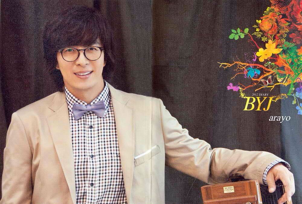 Scandal khủng khiếp trong cuộc đời khiến Bae Yong Joon trở thành &quot;ông hoàng mất ngai&quot;, suốt nhiều năm trời phải ở ẩn bên cạnh cô vợ &quot;Lọ lem xứ Hàn&quot;  - Ảnh 1.