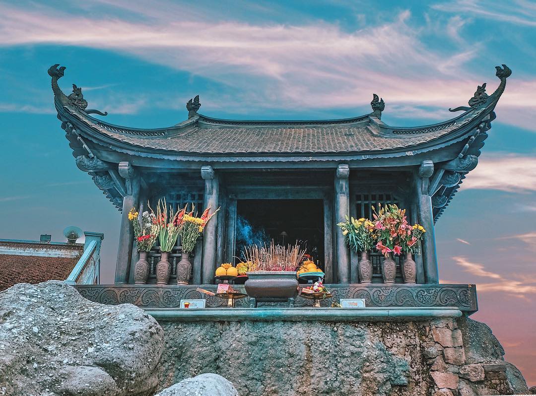 Bí ẩn chùa Đồng - 