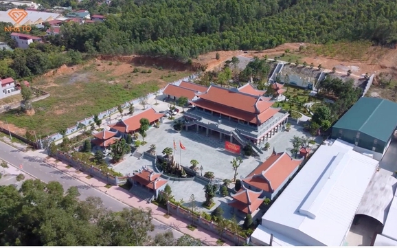 Chiêm ngưỡng nhà thờ Tổ lớn nhất Việt Nam, diện tích lên đến 35.000 m2, được hơn 10.000 con cháu gần xa góp tiền xây dựng 