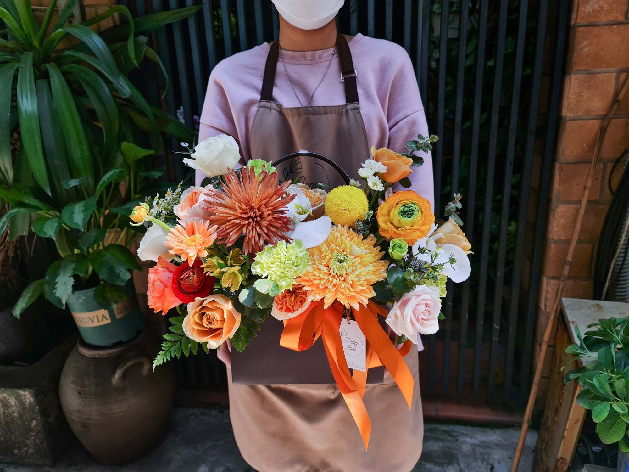 Ngày của mẹ mua hoa ở đâu: 4 shop được nhiều người tìm kiếm vì đẹp, bó siêu có tâm tại Hà Nội chắc bạn sẽ cần đến - Ảnh 3.