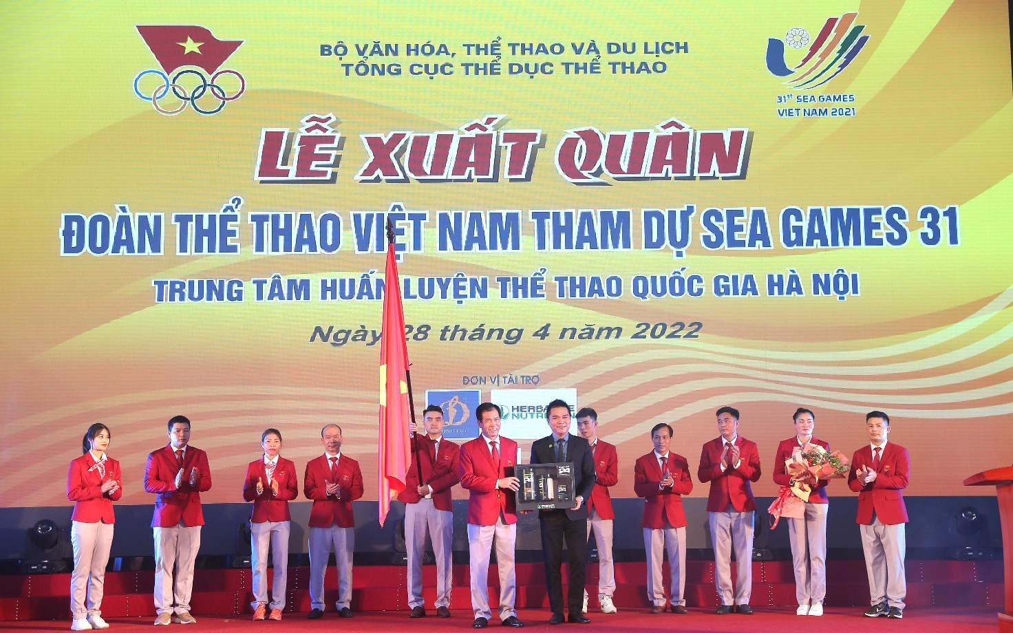 Herbalife Nutrition đồng hành cùng Đoàn Thể Thao Việt Nam tại lễ xuất quân SEA Games 31