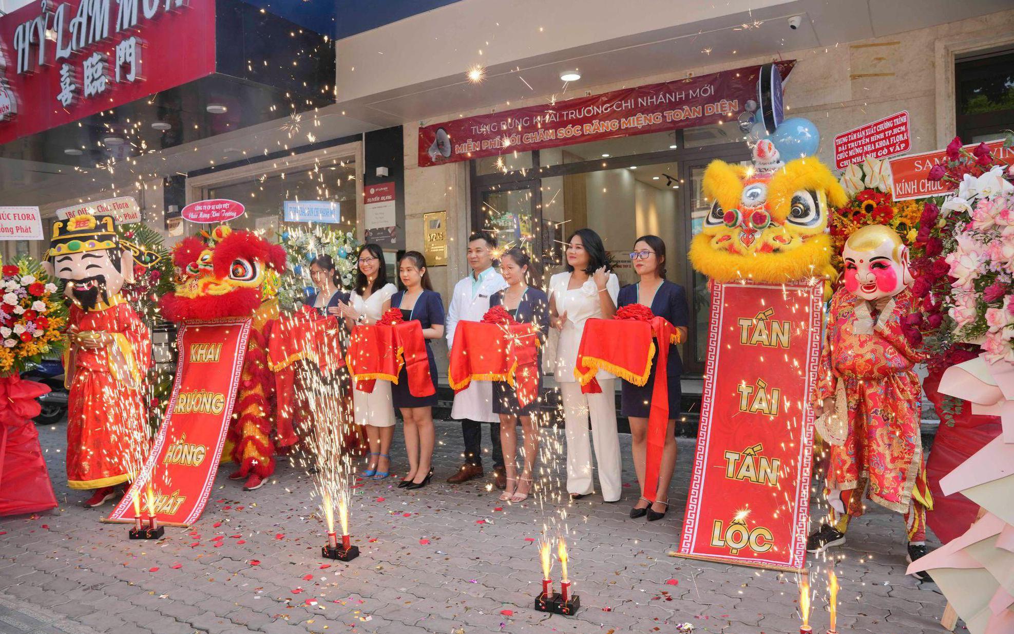 Nha khoa Flora tưng bừng khai trương chi nhánh mới