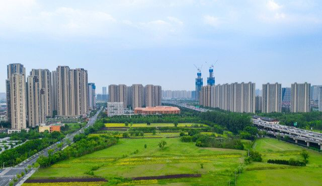 Kỳ lạ thành phố giàu bậc nhất Trung Quốc: Người dân 'sang chảnh' chỉ muốn sống chậm, toàn điều khó hiểu nhưng ai cũng mê đắm