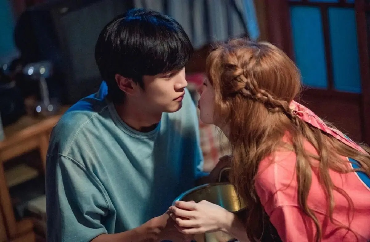 Người tình của Jinx: Seohyun - Na In Woo ở chung còn hôn môi, bí mật động trời bị lộ, giông bão sắp đến - Ảnh 4.