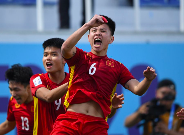 U23 Việt Nam vào tứ kết VCK U23 châu Á bằng kịch bản &quot;khó lường&quot; nhất? - Ảnh 1.
