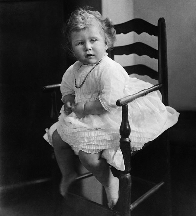 Meghan Markle lần đầu tiên công khai hình ảnh con gái Lilibet với đặc điểm nổi bật giống hệt Hoàng tử Harry - Ảnh 4.