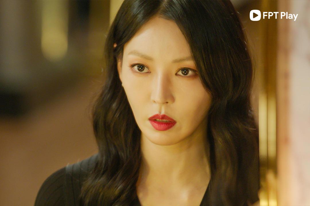 “Điên nữ” Seo Ye Jin hay “gái hư” Han Soo Hee, ai mới là tiểu tam nhiều fan nhất trên FPT Play? - Ảnh 2.