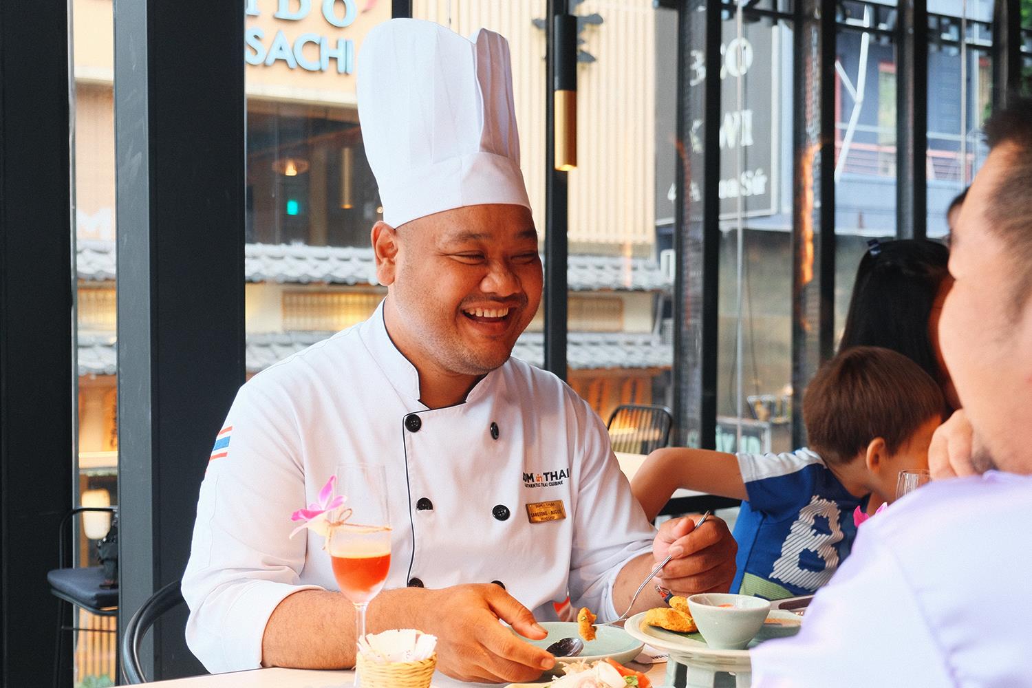 Đổ bộ xuống con đường ẩm thực Phan Xích Long, nhà hàng Som Tum Thai tiếp tục ghi điểm với thực khách - Ảnh 6.