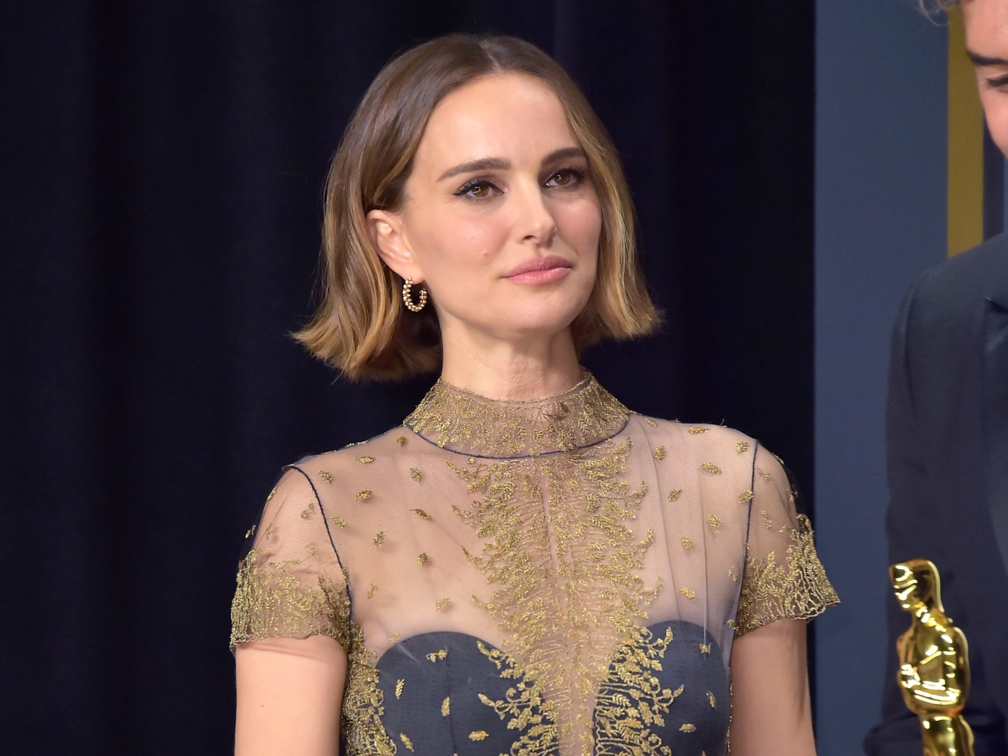 “Bạn gái Thor” Natalie Portman: “Thiên Nga Đen” của Hollywood, sở hữu IQ cao ngất cùng tấm bằng cử nhân Harvard - Ảnh 11.