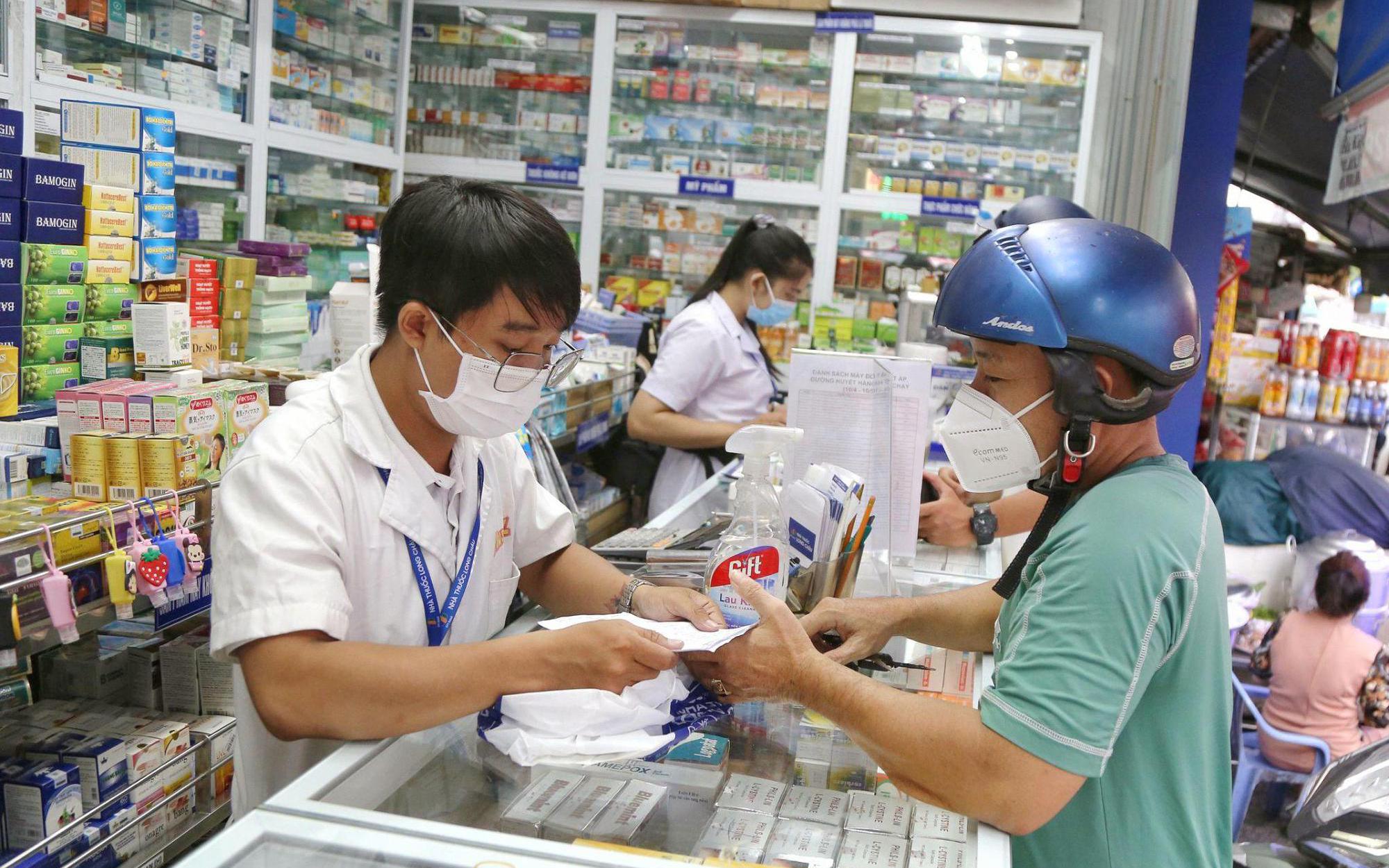 FPT Long Châu Thu cũ đổi mới miễn phí 10000 máy đo đường huyết