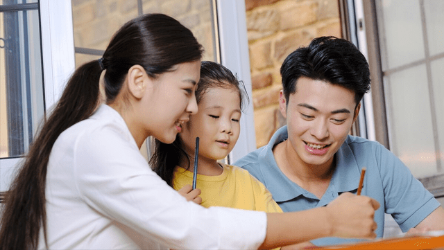 Nhà giáo dục nổi tiếng châu Á chia sẻ: 4 CÁCH đơn giản giúp trẻ tự tin, cha mẹ rèn luyện càng sớm càng tốt cho tương lai của con - Ảnh 2.