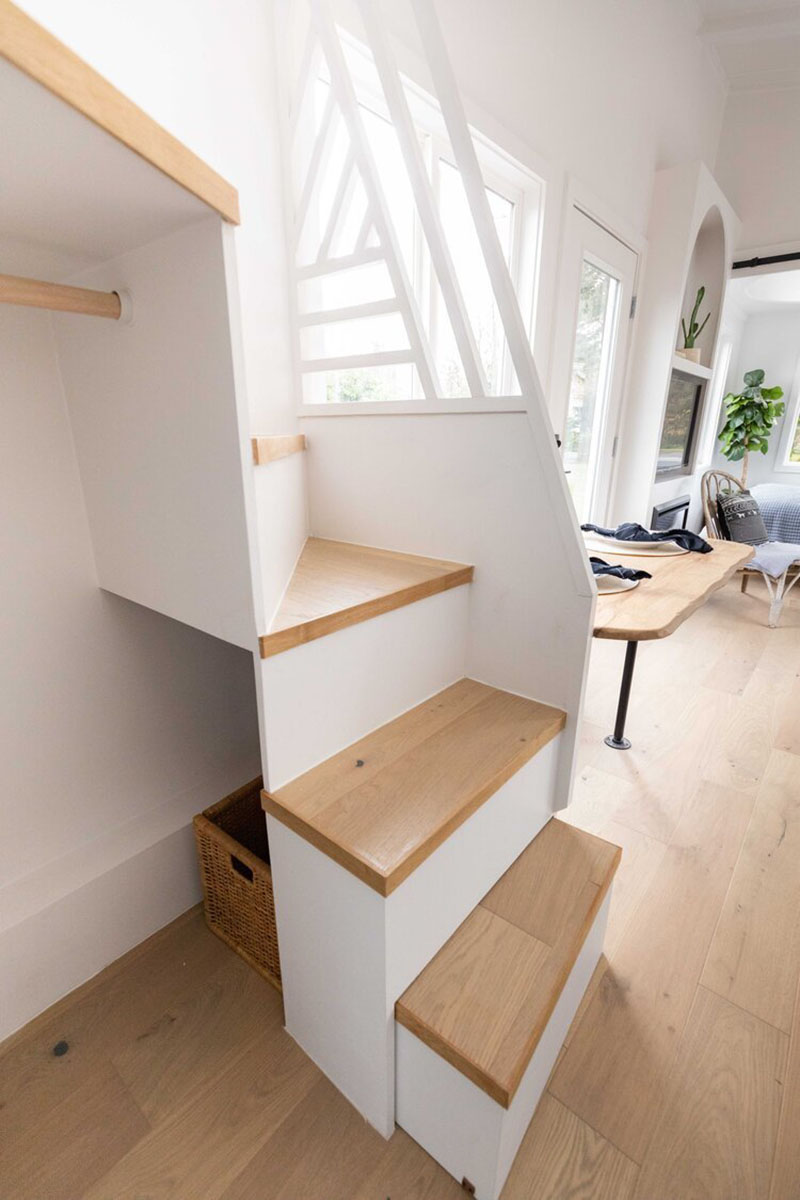 Căn nhà nhỏ bé tí hạt tiêu rộng chưa đến 20m² nhưng có thiết kế tiện nghi đến bất ngờ - Ảnh 20.