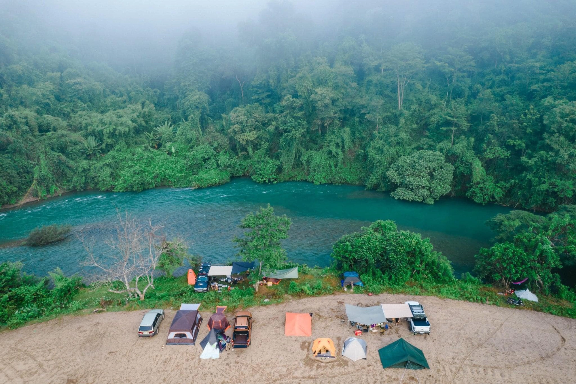 Về Bình Thuận cắm trại để trải nghiệm không gian xanh mướt khiến ai cũng mê mẩn - Ảnh 1.