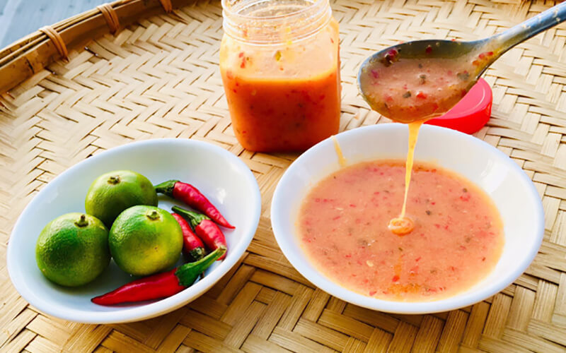 Đi Nha Trang tham gia Lễ hội Tháp Bà lớn nhất năm thì mua gì về làm quà? - Ảnh 3.