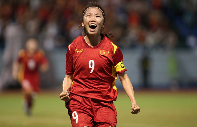 Quả bóng vàng lịch sử của Huỳnh Như - luôn nỗ lực để trở thành phiên bản hoàn hảo hơn của chính mình - Ảnh 2. Quả bóng vàng lịch sử của Huỳnh Như - luôn nỗ lực để trở thành phiên bản hoàn hảo hơn của chính mình - Ảnh 2.