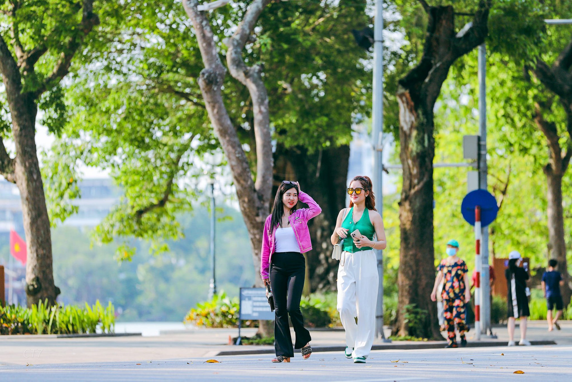 Đón không khí lạnh, miền Bắc mưa lớn kéo dài - Ảnh 1.