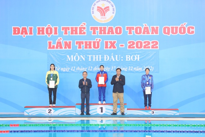 Thần đồng bơi lội 14 tuổi của Việt Nam tại SEA Games 32: Vượt qua kỷ lục của Ánh Viên, dậy sóng đường đua xanh - Ảnh 5.